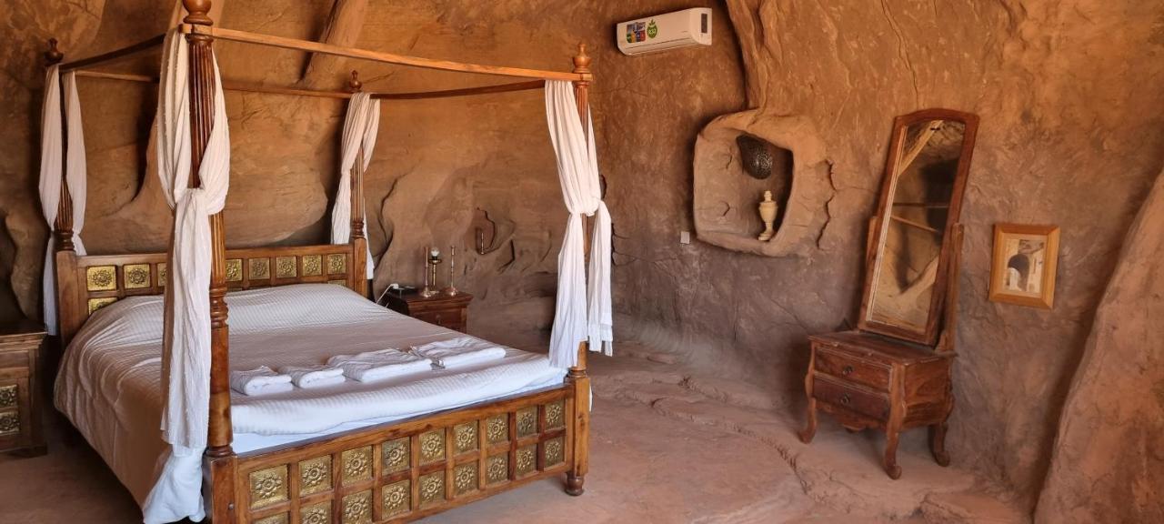 Obeid'S Bedouin Life Camp Hotel Wadi Rum Exterior foto